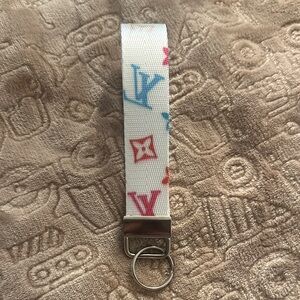 🆕 White and Multicolor Keychain